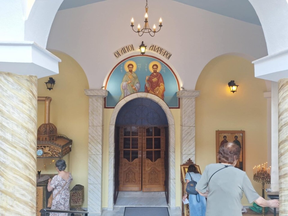 Αγρίνιο: Πανηγυρίζει το παρεκκλήσι των Αγίων Αναργύρων – Ο κ. Δαμασκηνός στη Θεία Λειτουργία (Παρ 31/10 - Σαβ 1/11/2025)