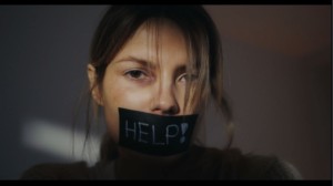 Πώς μπορούμε να εγκαταστήσουμε στο κινητό μας το panic button - Έξαρση στα περιστατικά ενδοικογενειακής βίας