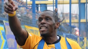 Φιλικό παλαιμάχων προς τιμήν του Ανρί Καμαρά- Φοράει ξανά την φανέλα του Παναιτωλικού (Τετ 5/3/2025 15:00)